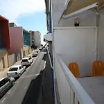 Marina *